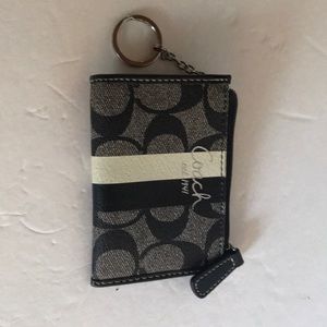 Coach ID/ Change Purse